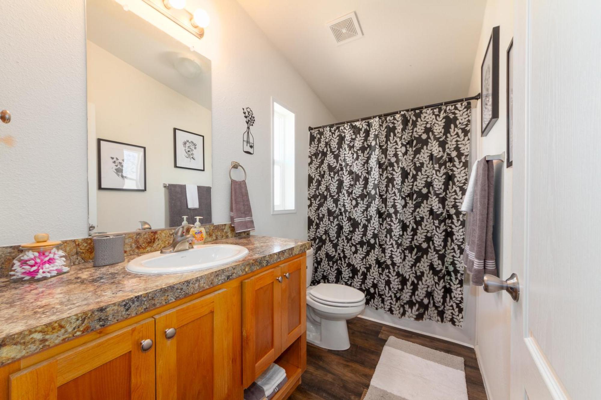 Cute And Cozy 3 Bed 2 Bath Home In North Spokane Exterior photo